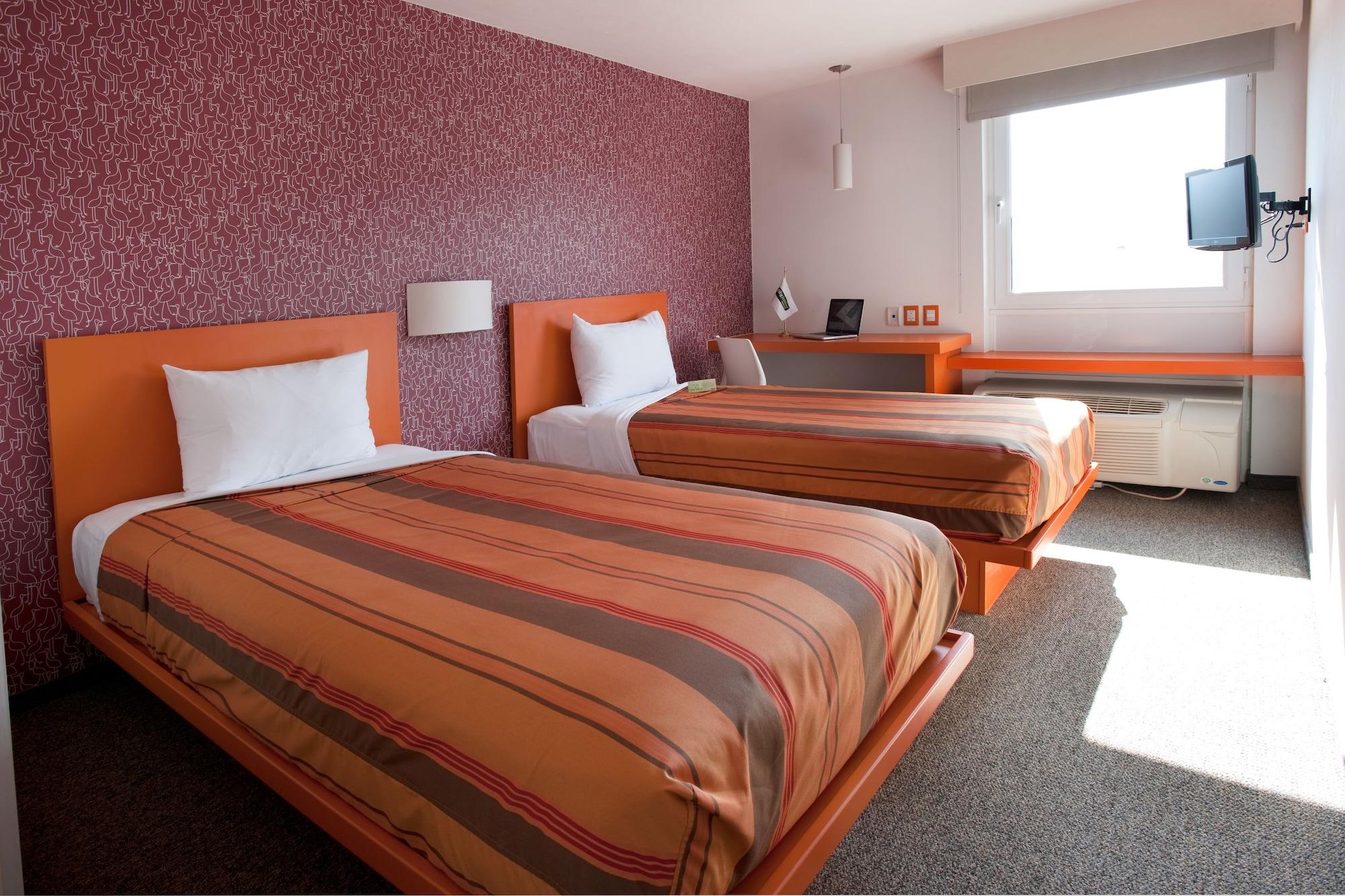 City Express Junior By Marriott Toluca Aeropuerto Extérieur photo