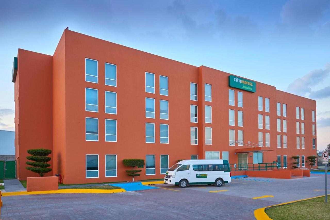 City Express Junior By Marriott Toluca Aeropuerto Extérieur photo