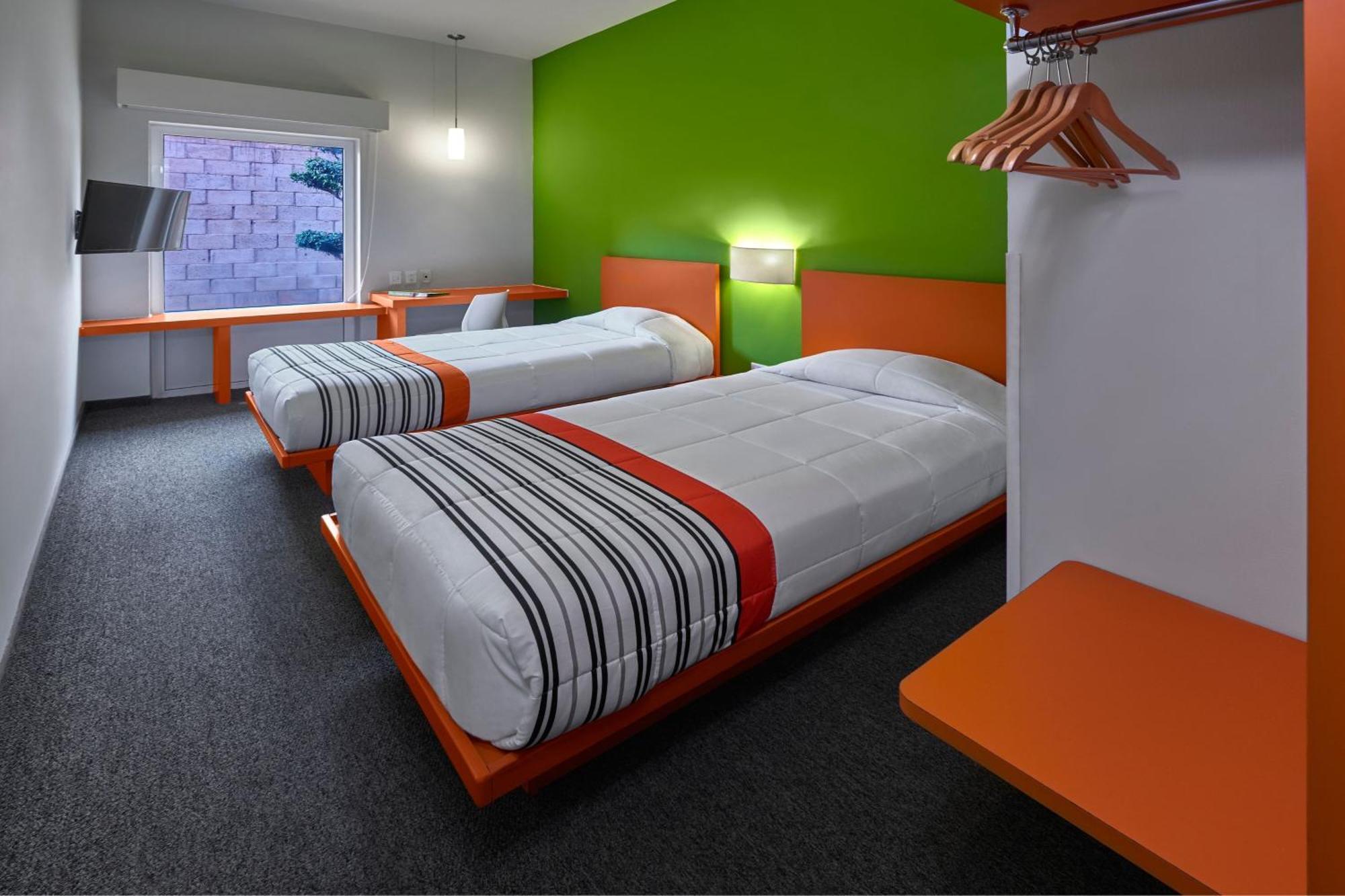 City Express Junior By Marriott Toluca Aeropuerto Extérieur photo