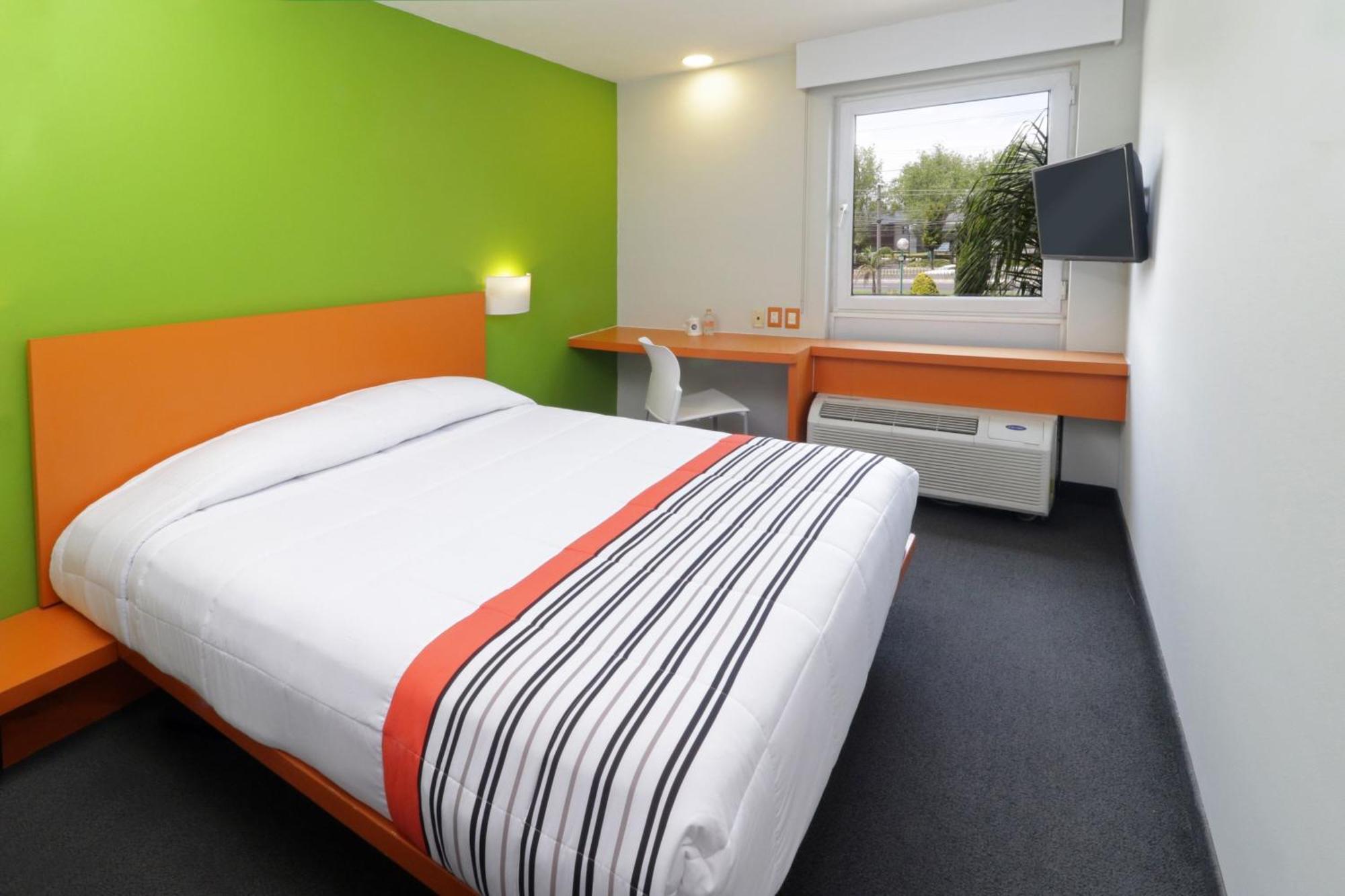 City Express Junior By Marriott Toluca Aeropuerto Extérieur photo