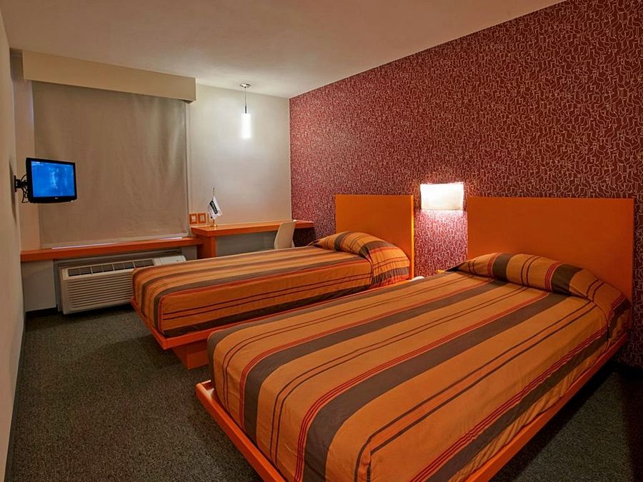 City Express Junior By Marriott Toluca Aeropuerto Extérieur photo